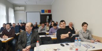 Agenții economici au participat la sesiunea de informare ”Sprijin pentru sectorul privat privind participarea la proiectele de aprovizionare cu apă și canalizare cu finanțare din sursele Uniunii Europene”