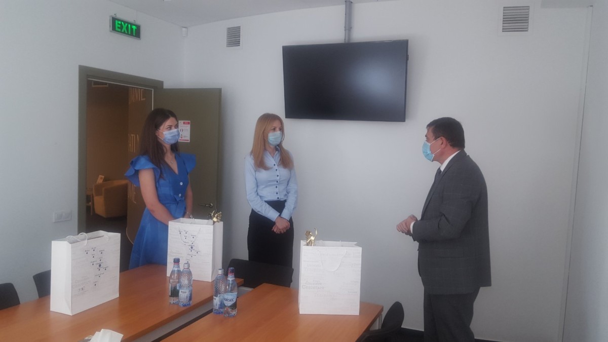 IMG-4d8c3902ddb812443dd857e6a1671013-V