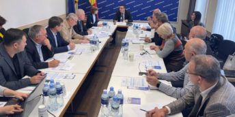 Măsuri de facilitare a procedurilor de comerț internațional discutate cu antreprenorii de pe ambele maluri ale Nistrului